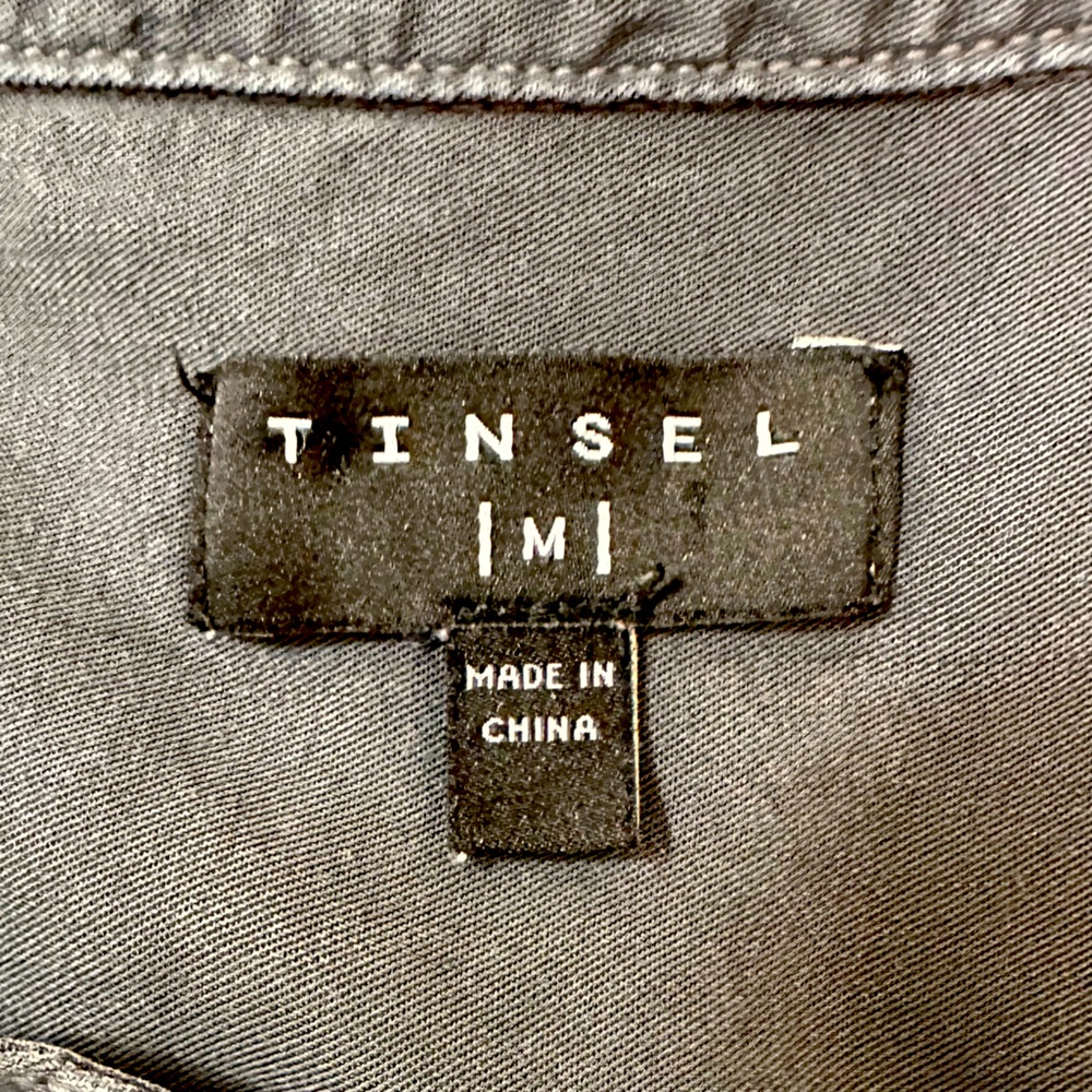 EUC Tinsel 100% Lyocell Long Sleeve w Roll Up Straps Metal Buttons Up Shirt M/L - Picture 13 of 16